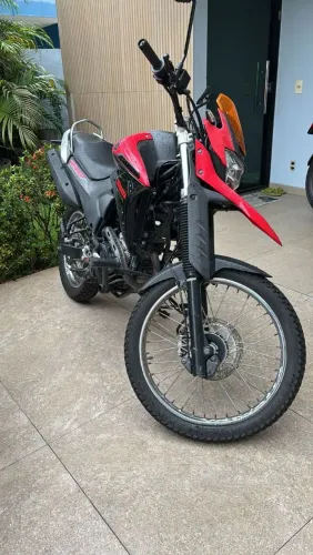 Vendo XTZ Lander 250 Vermelha