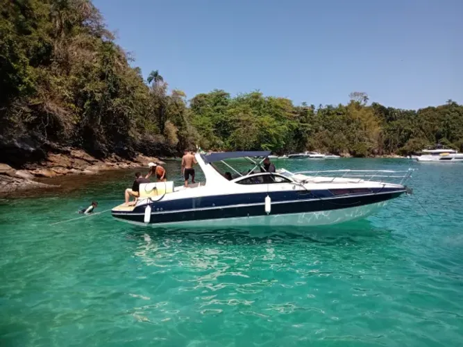 Lancha 30 Pés COTA motor zero