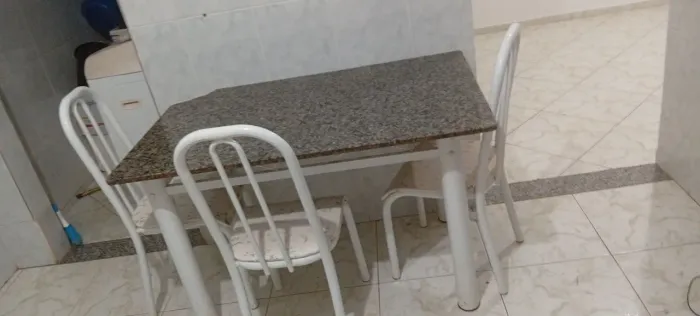 Vendo mesa de mármore