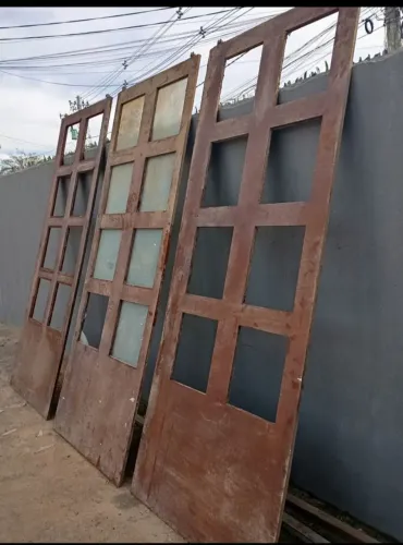 Porta de correr Artesanal de Madeira Maciça