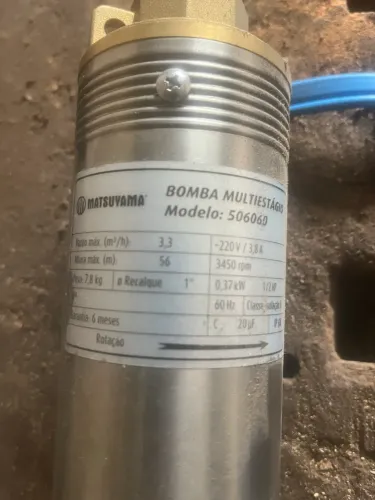 Bomba submersa