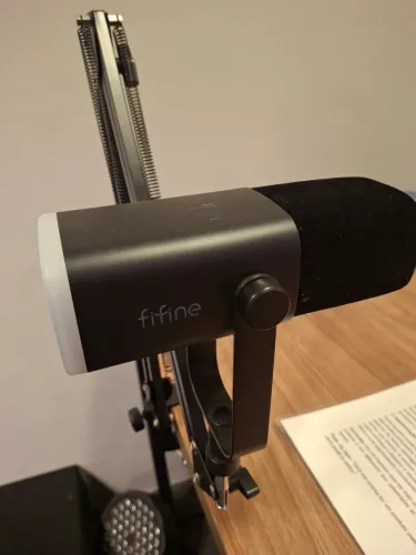2 Microfones Fifine profissional