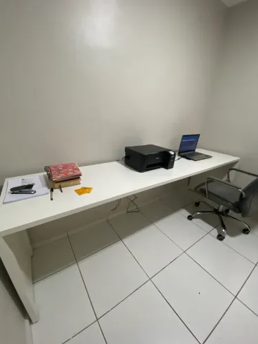 MESA PARA ESCRITÓRIO À VENDA