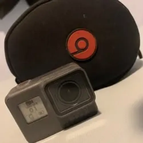 Go Pro Hero 5+ Black Super Equipada