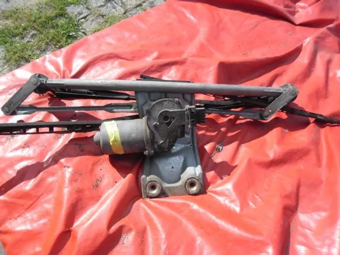 Motor Maquina Limpador Parabrisa Ford   Fiesta de anos 96 a 2002