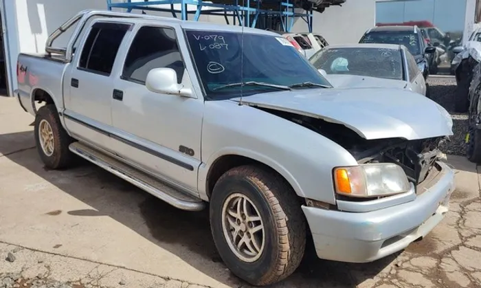Sucatas em peças Chevrolet S10 Motor Diesel 2.5 4X4