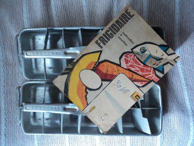 Manual  Original  Frigidaire OMR-97 e OMR 79 Master e duas gavetas de Gelo Quickicube.