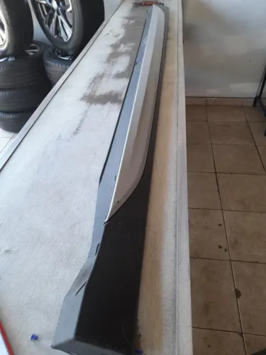 Spoiler lateral do nivus direito