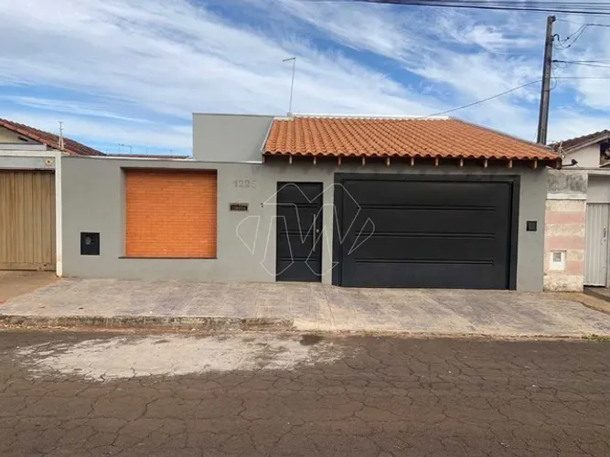Venda de Casas / Padrão na cidade de Araraquara