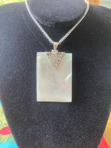 Pingente Madrepérola e prata 925