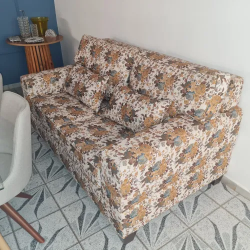 Sofa 2 lugares floral linho