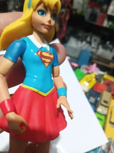 Bonequinha Supergirl