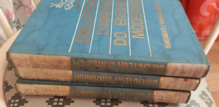 Livro Biblioteca dinâmica do ensino moderno kit 3 livros usados.