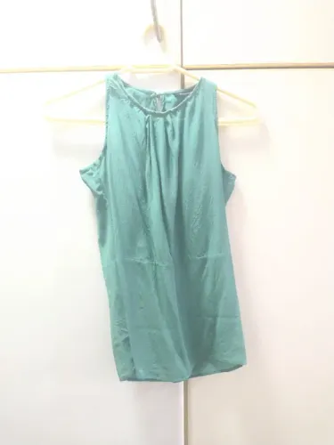 Blusa seda verde Massimo Dutti 