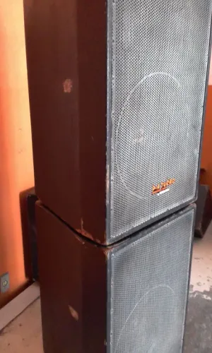 1 PAR DE GABINETE PARA SOM PROFISSIONAL 