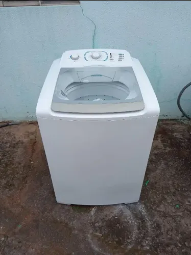 Maquina de lavar Electrolux 15 kg semi nova