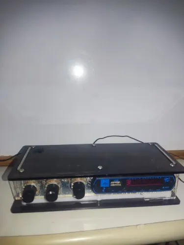 Amplificador de Áudio com Bluetooth