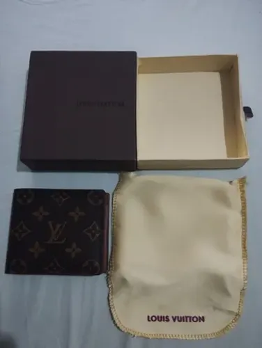Carteira Louis Vuitton importada 
