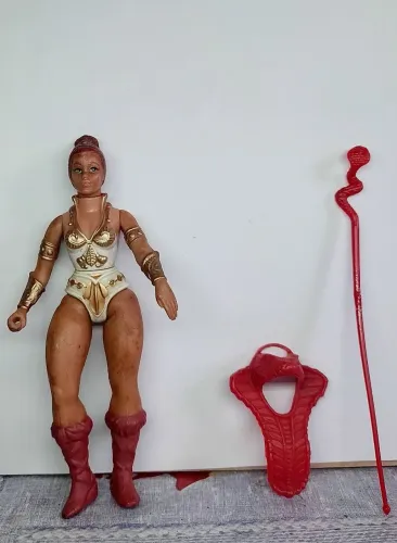 Boneca Action Figure TEE-LA - Masters of the Universe