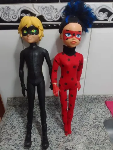 Boneco Cat Noir + Boneca Ladybug  - 55cm.
