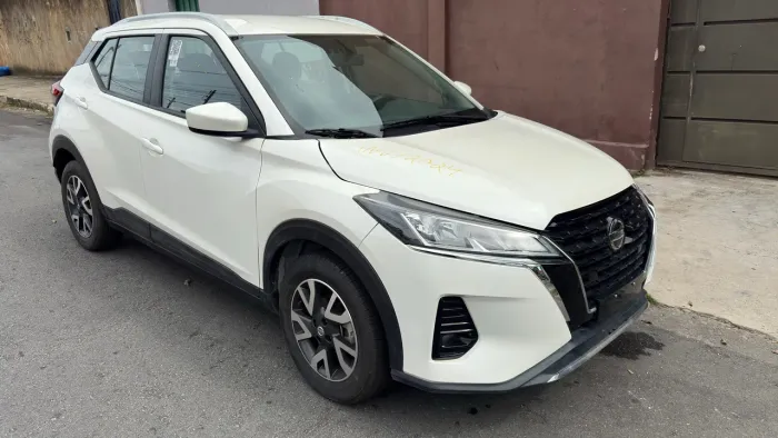 Sucata Nissan Kicks 4.000km rodados (retirada de peças)