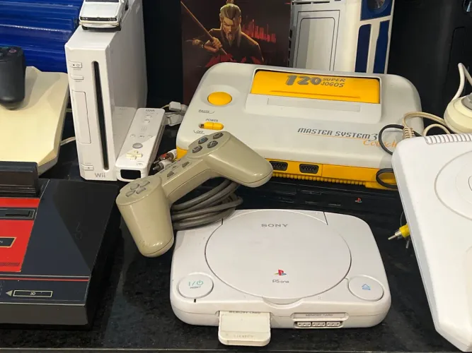 Play 1 desbloqueado com memory card original 