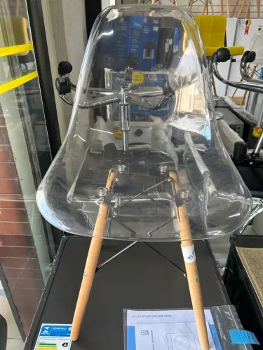 Cadeira Eiffel transparente só 99