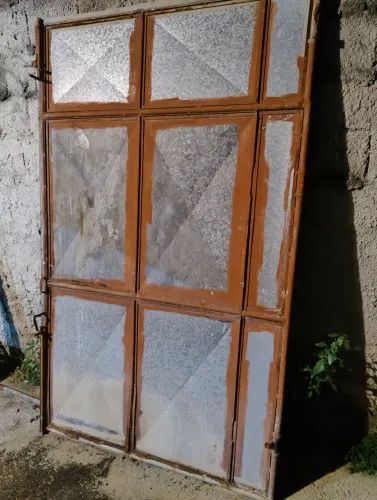 Portão de garagem 2,40x 2,20.