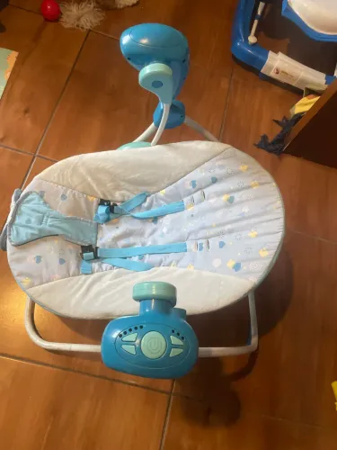 Cadeirinha de balanço para bebê automática 