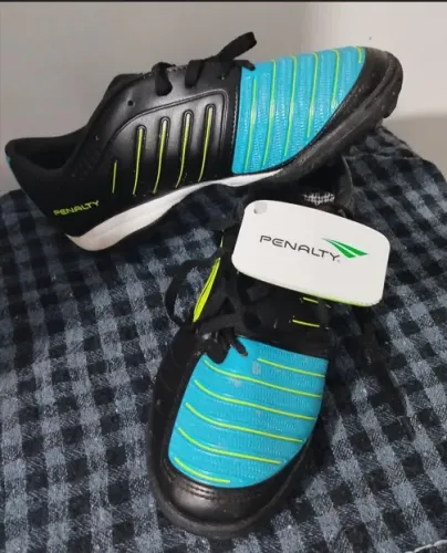 Chuteira society Penalty - nova