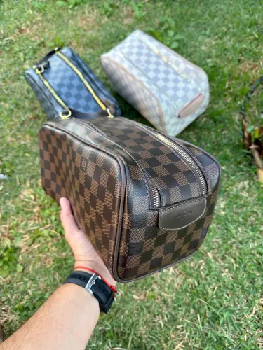 Necessaire de mão lv 