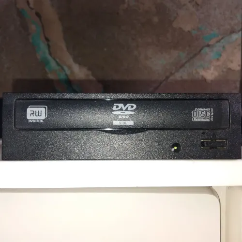 Leitor de CD e DVD em ótimo estado funcionando