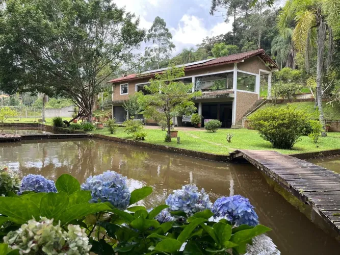 Sítio em Itapecerica da Serra