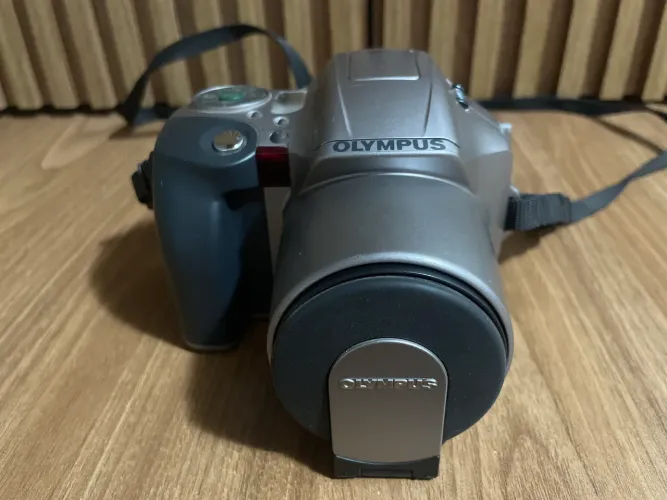 Câmera Analógica Olympus IS20 - Funcionando 