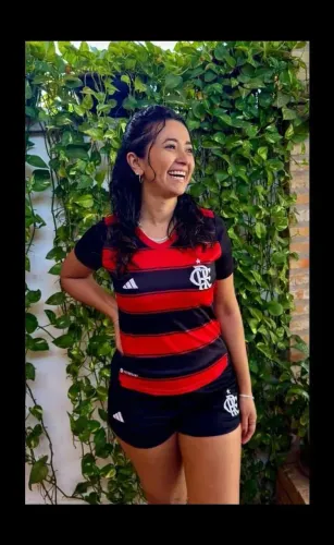 Conjunto flamengo feminino tradicional
