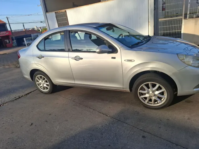 JAC J3 Turin Sedan 1.4 16V 4P Mec. 2012