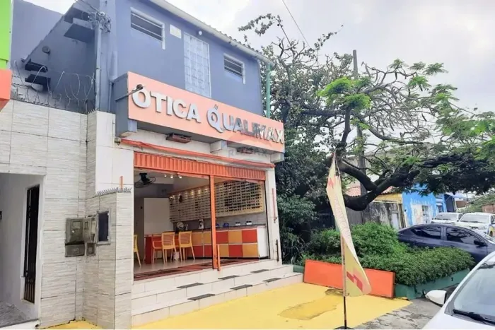 OPORTUNIDADE! Sala Comercial no principal Centro Comercial de Itapuã