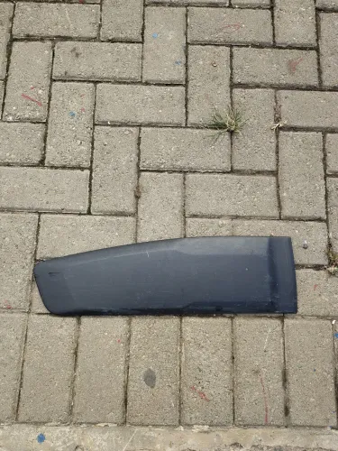 Moldura porta kwid traseira direita