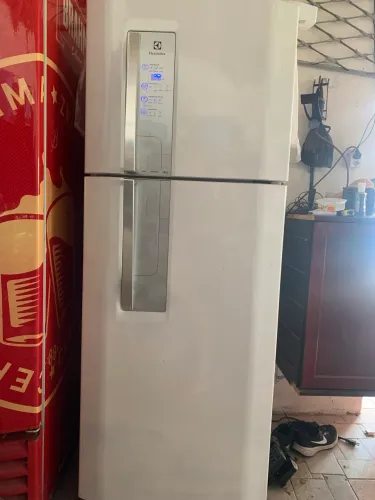 Geladeira eletrolux DF52