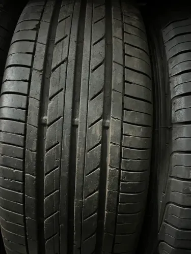 Pneu 205/60/16 ER 300 85 % Vida Util