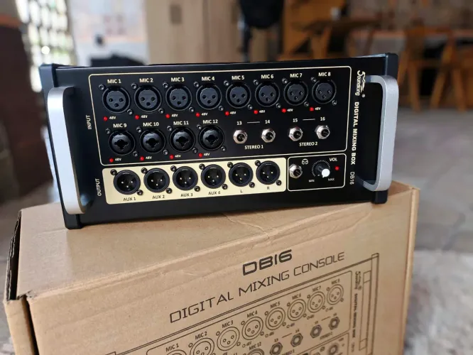 Mesa de som Digital DB16 16 canais
