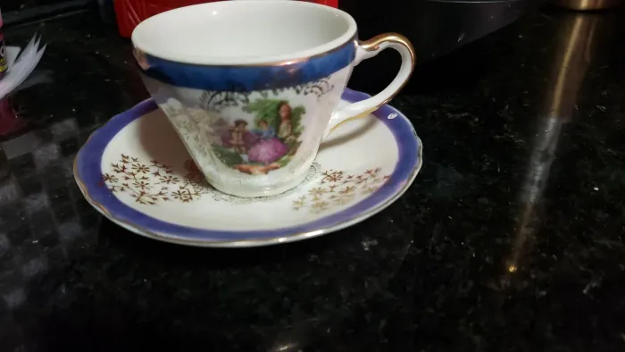 Xícara de Chá com Pires - Decoração Floral