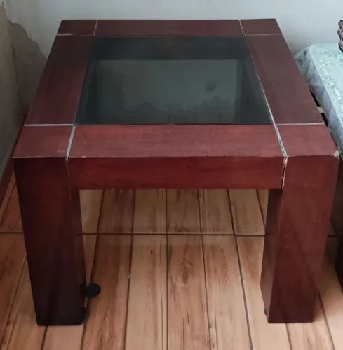 Mesa de Centro e Canto em Madeira Maciça
