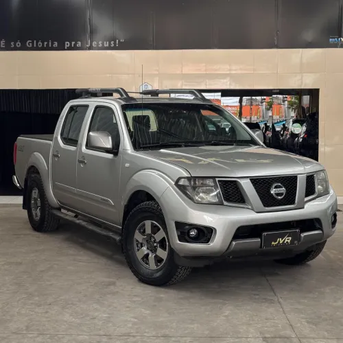 Nissan Frontier SV AT. CD 4X4 2.5 TB Dies. Aut. 2016