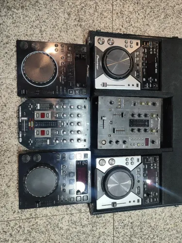 Pioneer CDJ-400, Mixer VMX100 e DJM-400