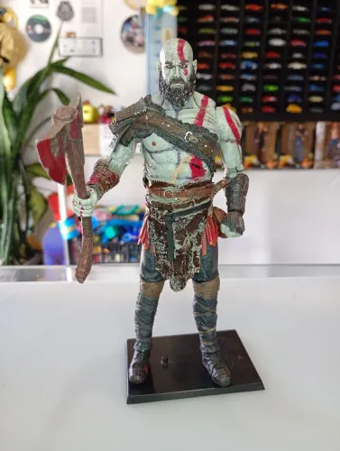 Boneco do Kratos com 17 cm de altura