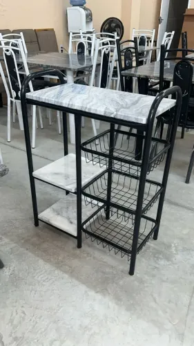 "Praticidade e Elegância: Fruteira Multiuso com Suporte para Micro-ondas e Tampo em Mármor