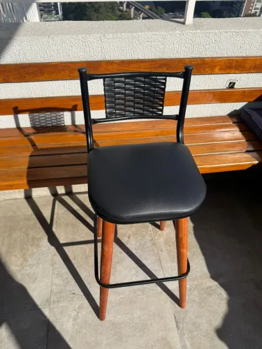 Banquetas Estofadas ( 4 peças ) 