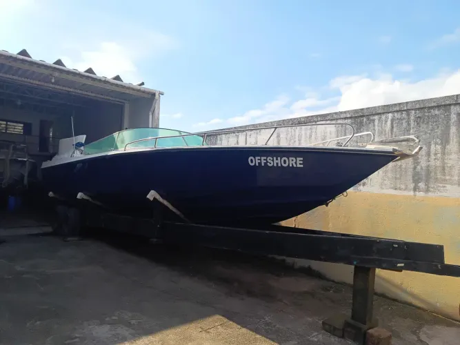 Lancha intermarine panther 33 com MWM Sprint 6 cil 200 HP cada retificado zerados 