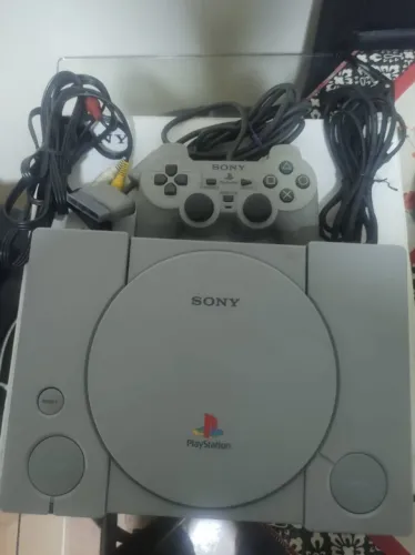 Playstation 1 fat completo (serial batendo)
